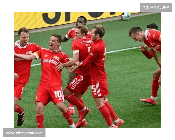 斯图加特与柏林联合1-1握手言和，菲里希破门郑优营扳平